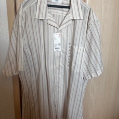 ユニクロ　シャツ　４枚セットの画像