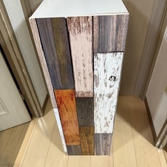 3段収容ラックの画像