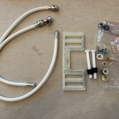 【お譲り者決定】箱・取説あり 東芝 温水洗浄便座 パステルアイボリーの画像