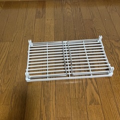 折りたたみ式のラックの画像