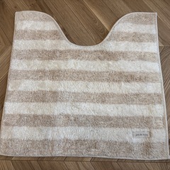 【お渡し決定】トイレ用マット他5点セットの画像