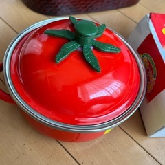 ホーロー鍋の画像