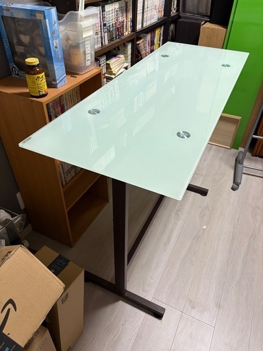 ガラス製カウンター テーブル