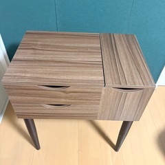 【受取先決定済】ドレッサーの画像