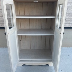 キャビネットの画像