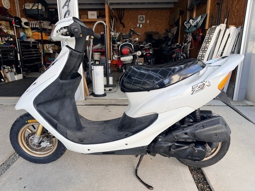 HONDAホンダ　AF35ライブディオZX Live dio最終型タイヤ、外装新品