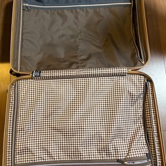 スーツケースの画像