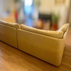 140万円イタリア製レザーソファーの画像