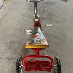三輪車の画像
