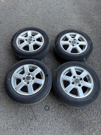 ★新車★ジムニー純正アルミホイール【富山】 JB64 ジムニー スズキ純正 センターキャップ2個付 新車時装着アルミホイール ４本 エンケイ製品 16インチ。 スズキ SUZUKI ジムニー JB64W 純正 ホイール 4本 16インチ 5.5J-16