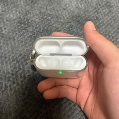 AirPodsPro3充電ケースの画像