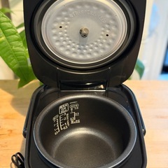 IRIS OHYAMA マイコンジャー炊飯器 3合の画像