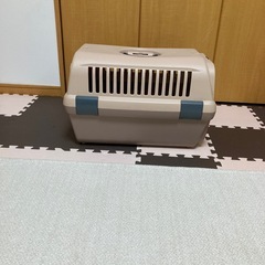 ペットキャリーの画像
