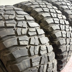 ブロックタイヤ❗️265/70/17LT夏BFグットリッチブラックレターの画像