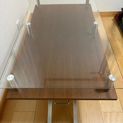 昇降式ガラステーブルの画像