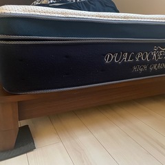 【セミダブル】ベッドフレーム/マットレスの画像