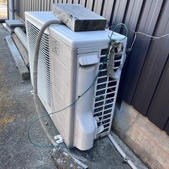 National エアコン　室外機の画像