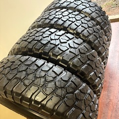 ブロックタイヤ❗️255/75/17LT夏BFグットリッチブラックレターの画像