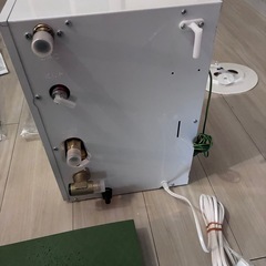 TOTO 小型電気温水器　RESK06A2 6Lタイプ　美品の画像