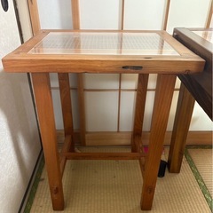 和サイドテーブルの画像