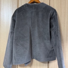 フェイクファー ジャケット UNIQLO きれいめ 大人カジュアルの画像