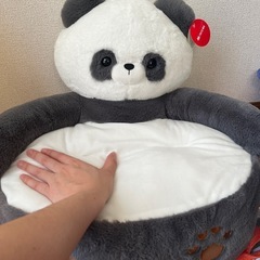 ふわふわパンダ　おすわりクッションの画像