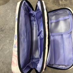 化粧ポーチの画像