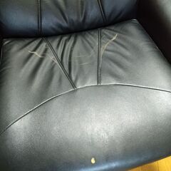 写真の社長椅子になります　　３月２７日頃　　引き取り限定　の画像