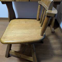 【無料でお譲りします】勉強机 幅100×奥行60×高さ70cm 椅子付き 木製 の画像