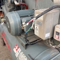 日立のこんぷれっさコンプレッサーの画像