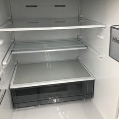 #C-32【ご来店頂ける方限定】Hisenseの3ドア冷凍冷蔵庫ですの画像