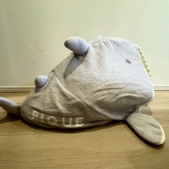 【 ジェラートピケ 】 ペットベッド　犬 スムーズィーシャークハウス 美品の画像