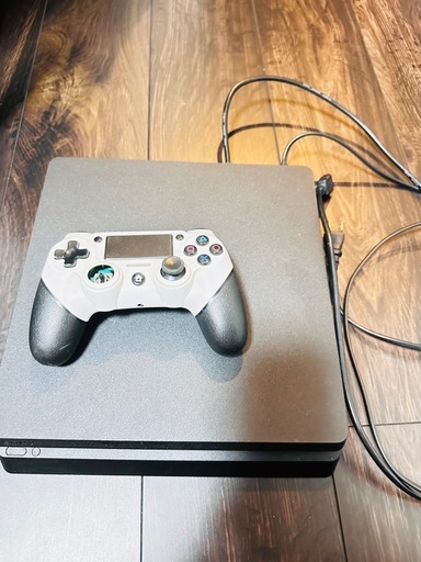 お取引中　中古PlayStation4    slim   CUH-2200A