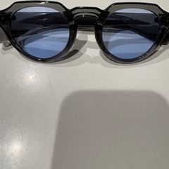 カジュアル　サングラスの画像