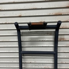 200系ハイエース　ハシゴの画像