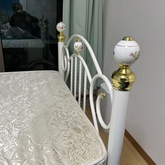 シングルベッドの画像