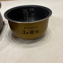 炊飯器の画像