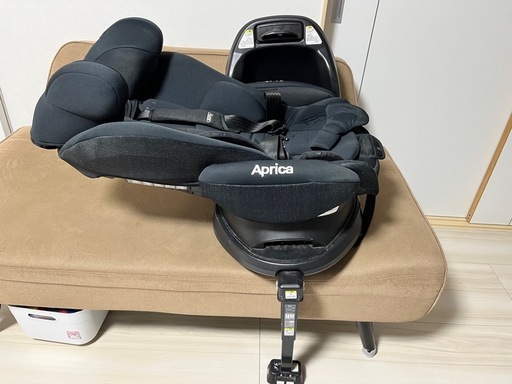 チャイルドシートApricaディアターンプラス