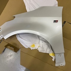 GRヤリス　Fフェンダー　インナー　左右セット　パールホワイトの画像