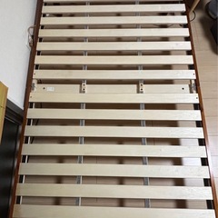 【商談中】ニトリ　ベッドフレーム　セミダブルの画像