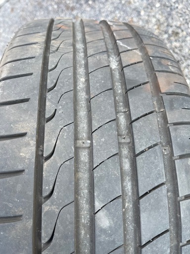 225/45zr17アルミホイールとタイヤ