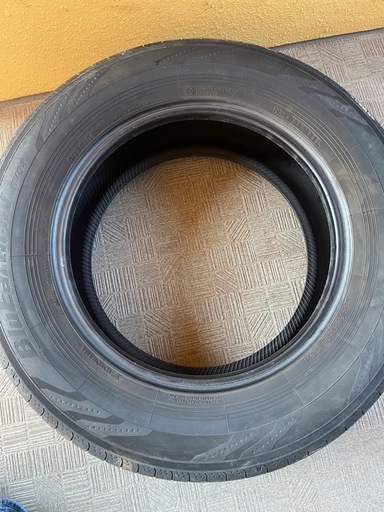 215/65r16タイヤ4本