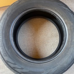 215/65r16タイヤ4本の画像
