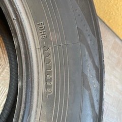 215/65r16タイヤ4本の画像