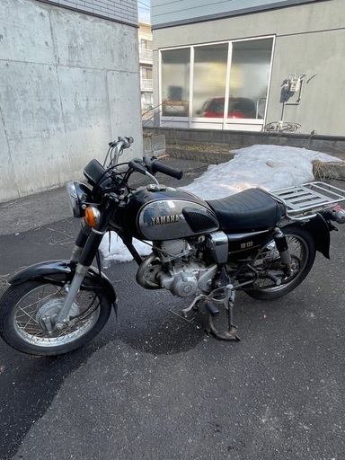 多忙な為一旦保留中
YD125☆YAMAHA☆レストアベース　不動車