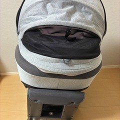 アップリカ クルリラ チャイルドシートの画像