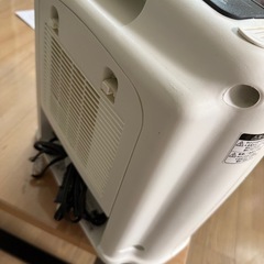 電気ファンヒーターの画像