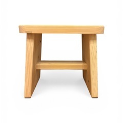 ヒノキ　ステップやイスに大工さんの手作りの画像