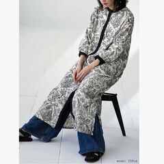 【他所にて即完売】超美品 アンティカ トワルドジュイ風 シャツワンピース 長袖 ロング丈 マキシ フリーサイズ クラシック レトロ 上品 レディースの画像