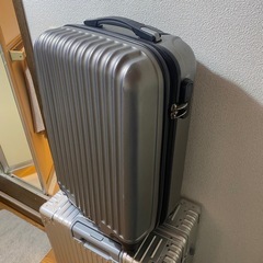 キャリーケース 無料の画像